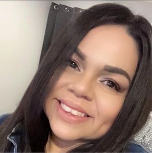 Meet your Posher, Monica